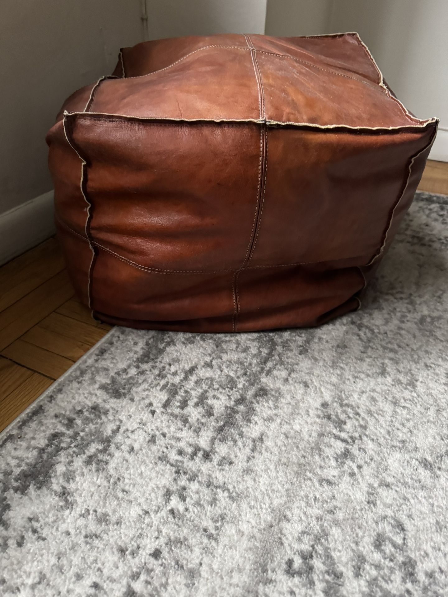 Genuine leather ottoman (storage)