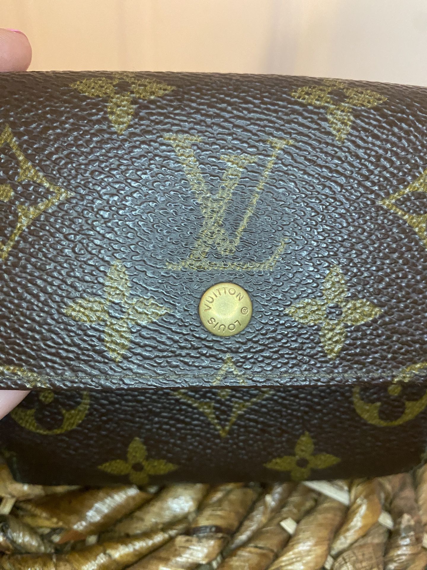 Louis Vuitton Authentic Victorine Wallet for Sale in Tracy, CA - OfferUp