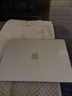 MacBook Air 13’ M4 2025 Silver