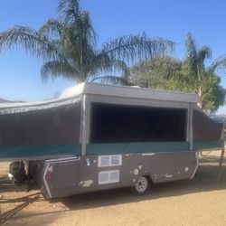 1994 JAYCO POP UP CAMPING TRAILER