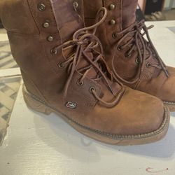 Justin’s  Men’s Size 10.5 Boots Like New Worn A Couple Times Pick Up