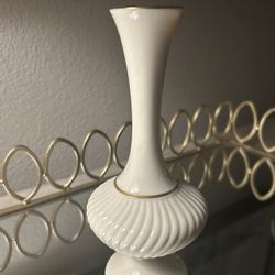 LENOX VASE