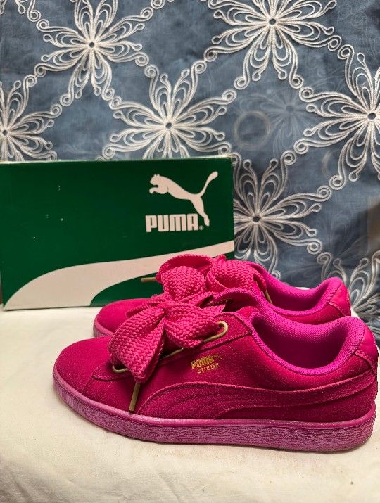 Puma Suede Heart Women's Sneakers (Sz 5.5 - Ultra Magenta)