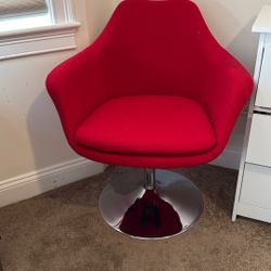 Rarely Used Red Lounge Chair 