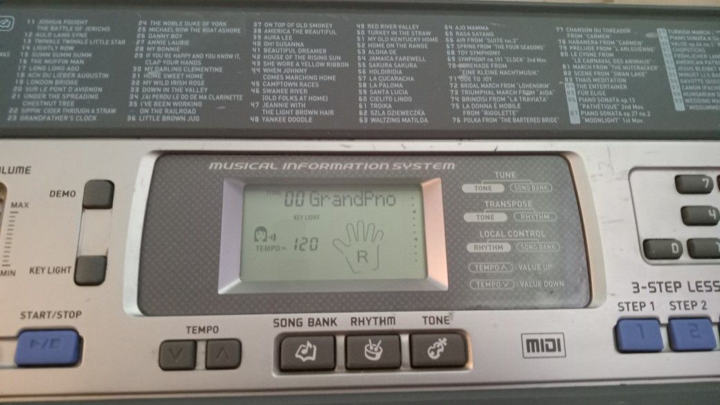 Casio LK100 Light Up Lighted Keys Keyboard Piano Synth MIDI with Power