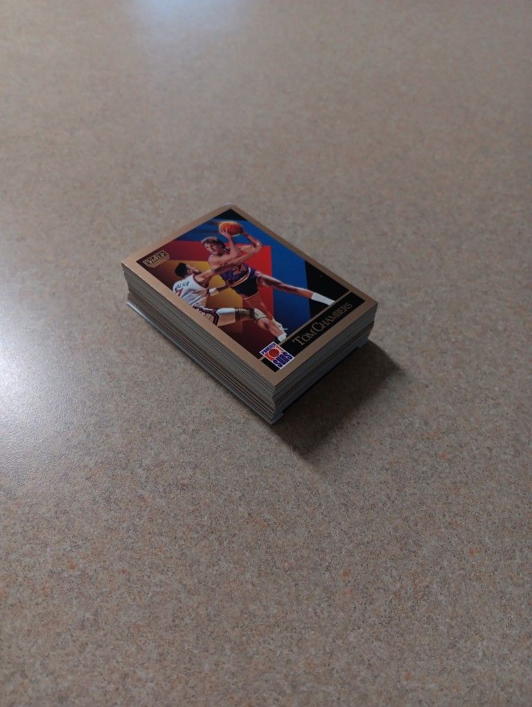 Great Condition! Basketball Trading Cards For Sale. PLEASE CHECK OUT ALL MY OFFERS. THANK YOU π