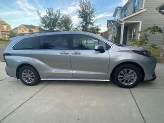 2025 Toyota Sienna