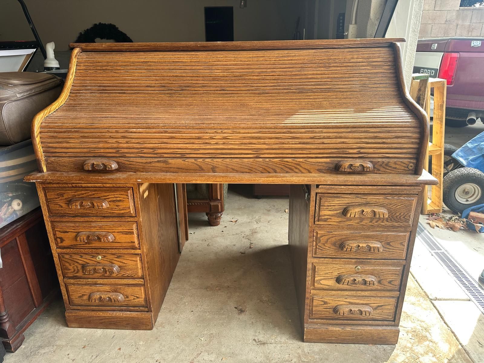 Gorgeous Roll top Desk Vintage Antique Carved