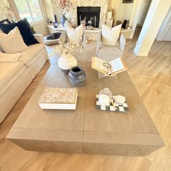 Coffee Table New ✔️ READ✔️