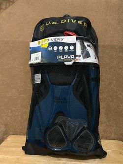 U.S. Divers Playa Adult Snorkel Set in black and blue,packaged in a mesh carry bag,BRAND NEW.