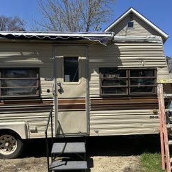 1986 Shasta RV