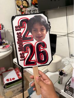 Customizable graduation fan