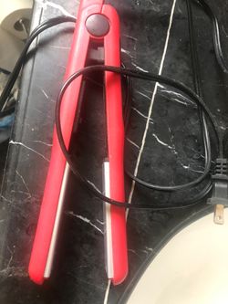 Hair straightener
