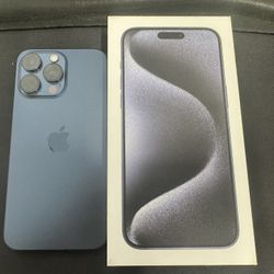 Used Unlocked Apple iPhone 15 Pro Max - 512GB - Blue