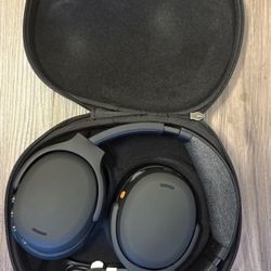 Skullcandy Crusher ANC 2 Used