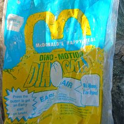 Vintage McDonalds DINOSAURS Happy Meal Toys 1992 Earl Sinclair Straw