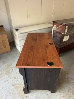 Wood Computer Desk with Drawer and Cabinet