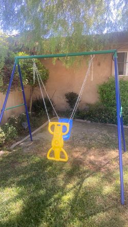 Single Swing Set