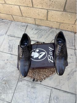 Shoes size 9