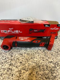 Milwaukee M18 18V cordless oscillating multi tool