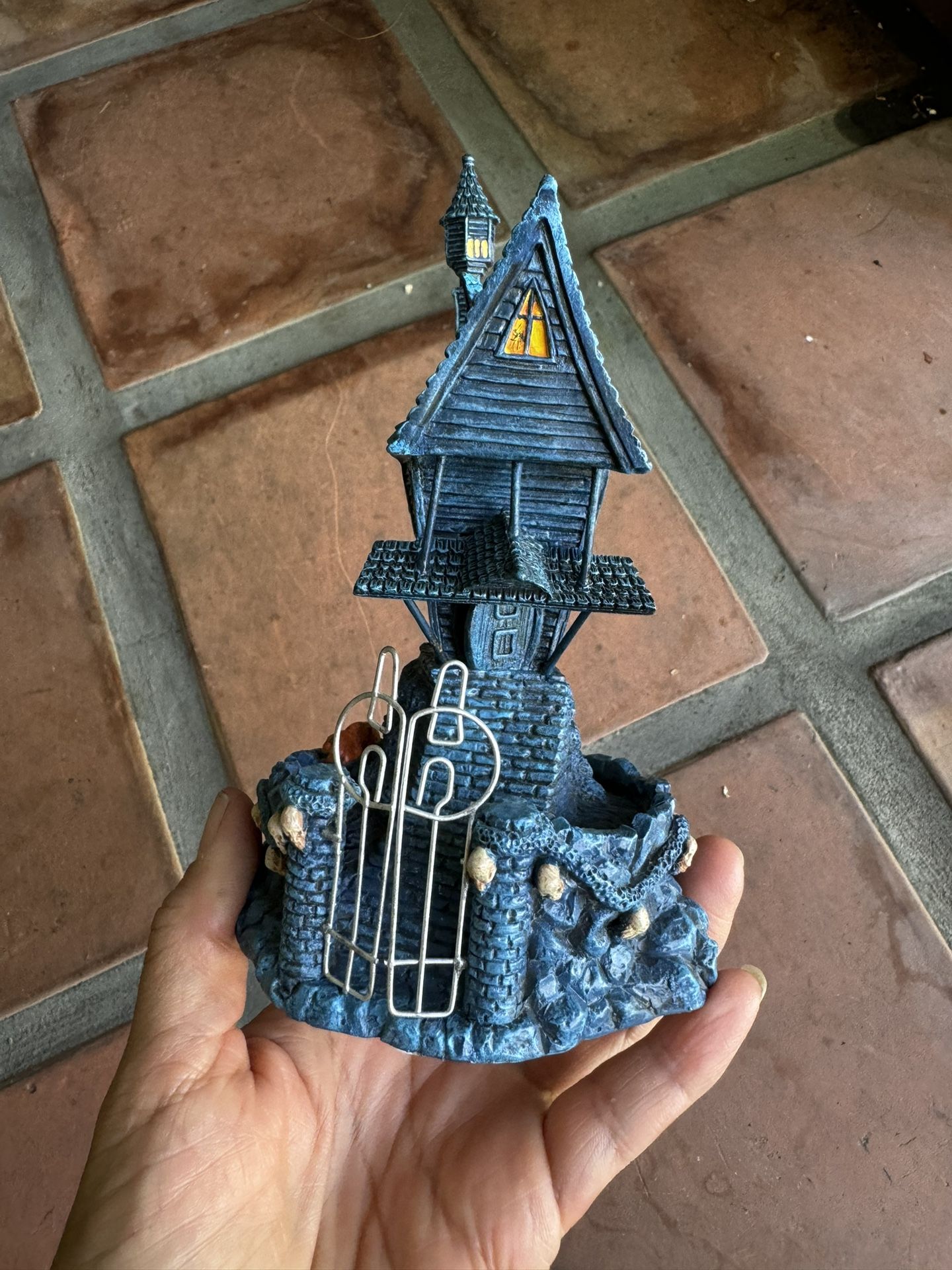 Disney The Nightmare Before Christmas Hawthorne Village Jack's House Light Up