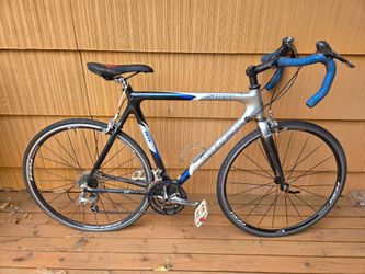 Trek 5000 OCLV Carbon 120 road bike