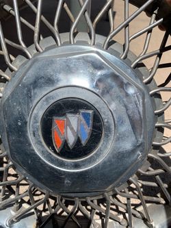 Buick 1989 Park Avenue wheel wire spoke hubcaps