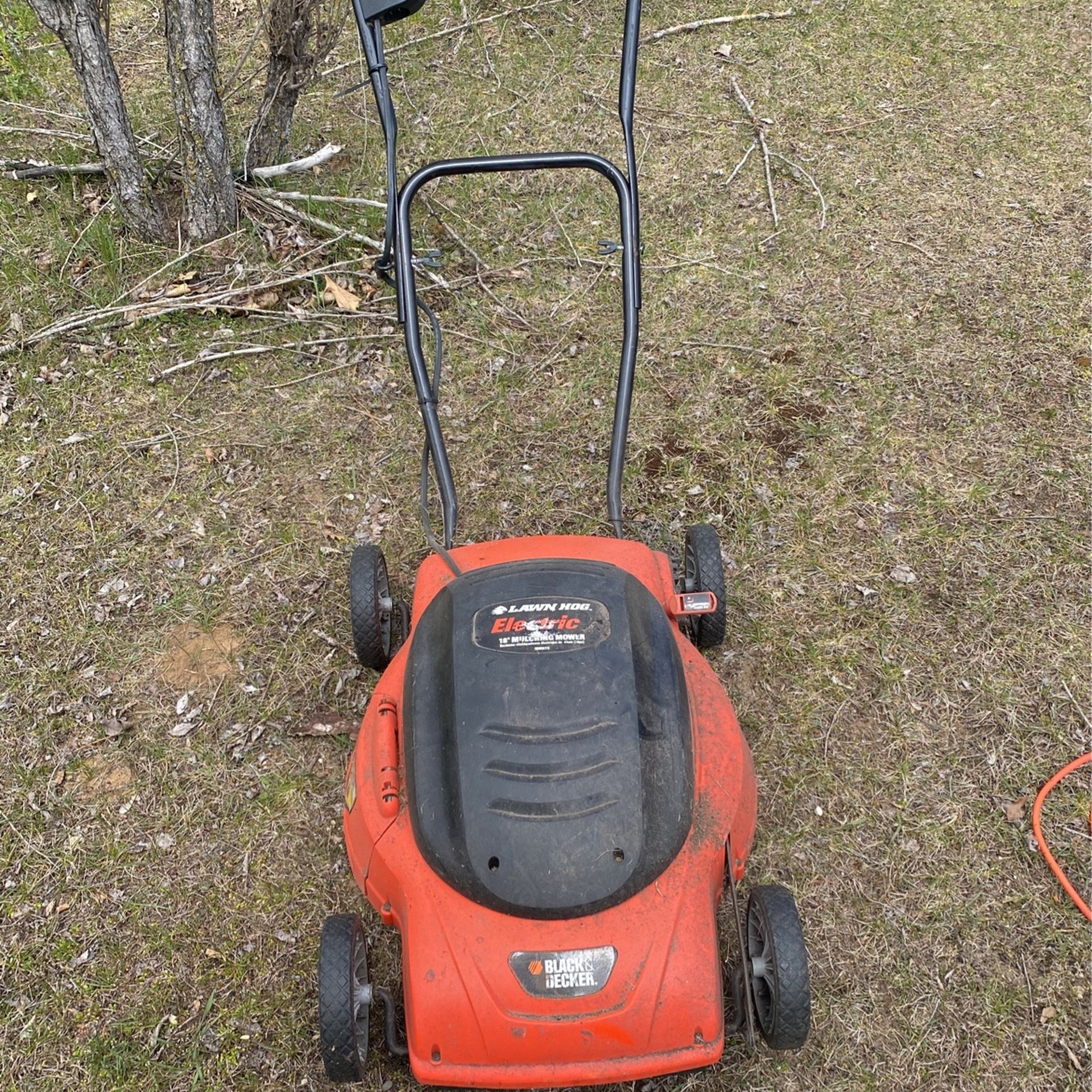 Electric lawnmower Use extension cord to use it
