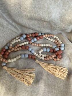 🍂 Wood & Raffia Garland – 87” – Thanksgiving / Everyday Décor – $5 Each (Hollywood, FL)
