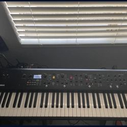 Yamaha Cp73 