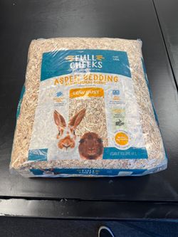 Full Cheeks Aspen Bedding 41L Small Animal