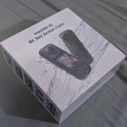 Insta360 - X5 8K 360 Action Camera - Black 