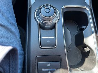 2017 Ford Fusion Hybrid Thumbnail