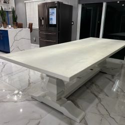 Dining Room Table And  8 Chairs 