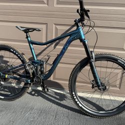Giant Liv Full Suspension Mtn Bike 