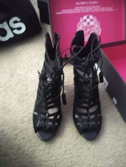 Vince Camuto Lace up shoes