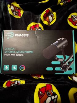 PUPGSIS USB/XLR Dynamic Microphone Boom Arm Bundle