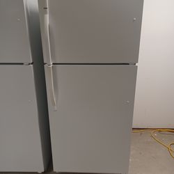 WHITE REFRIGERATOR