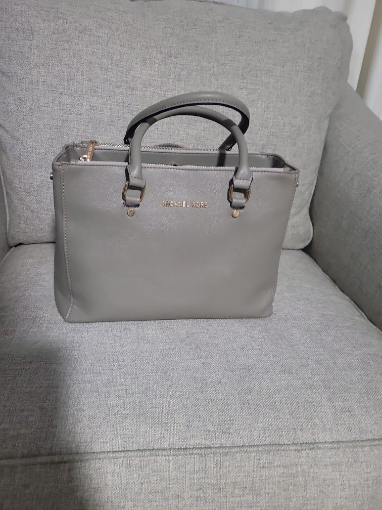 Grey Purce