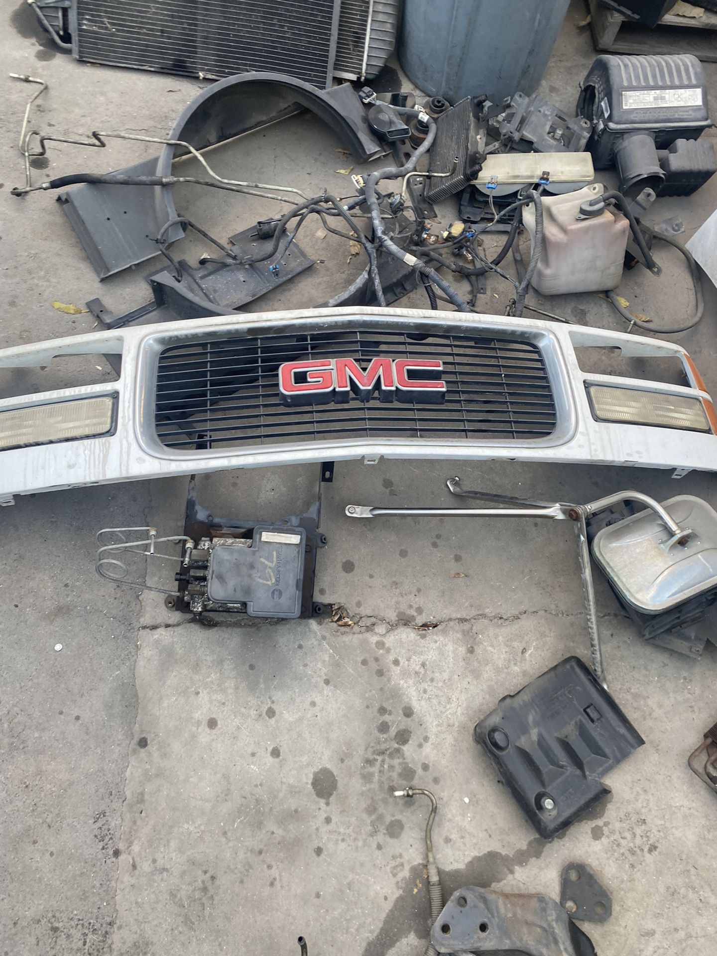 2000 GMC 3500  Parts