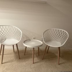 Modern White Chairs and Table Set (2 Chairs, 1 Table)