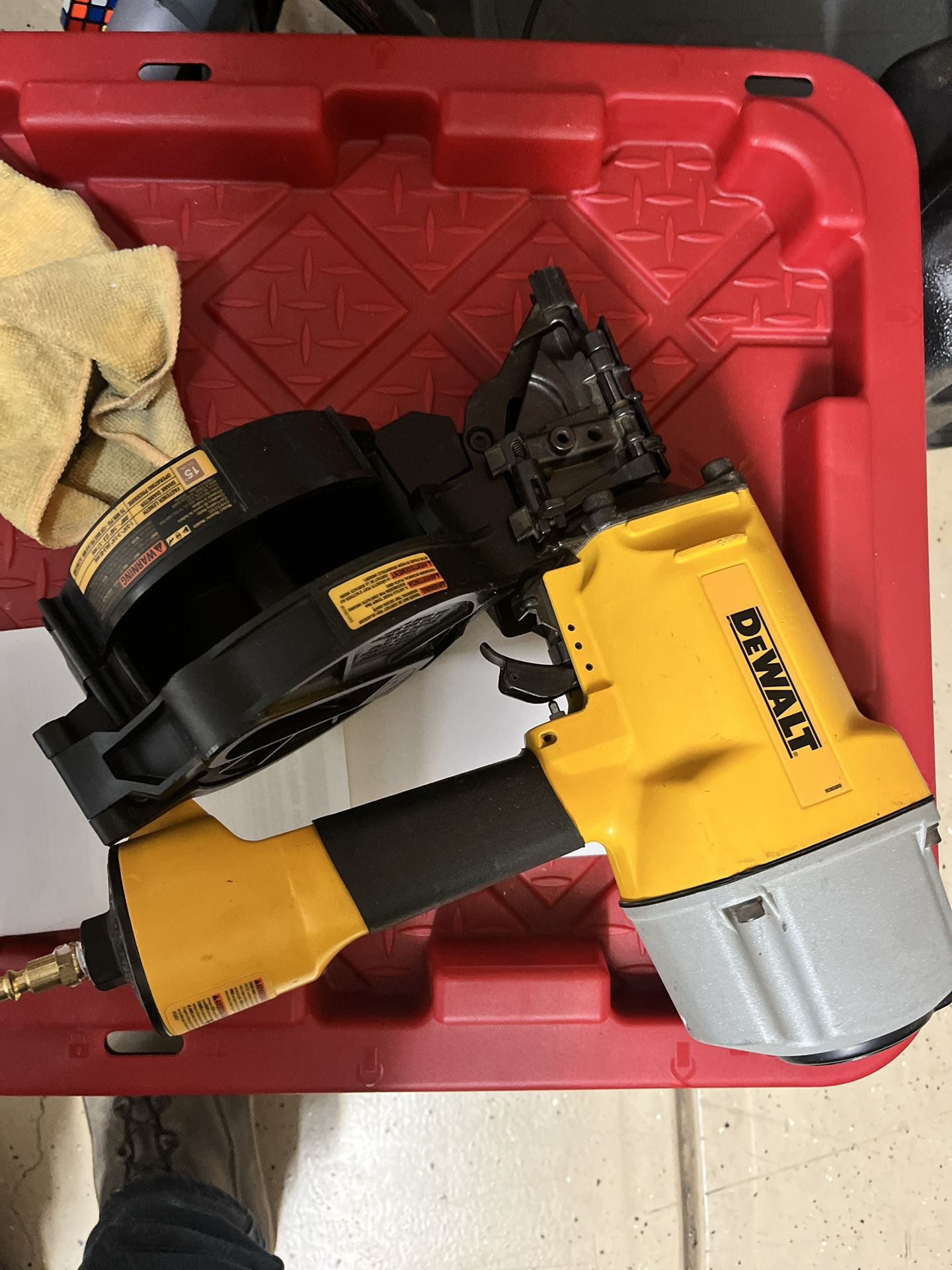 Model/ DW325C Coil Framing Nailer , Clavadora de marco de bobina