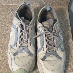 Nike Tennis Shoes 