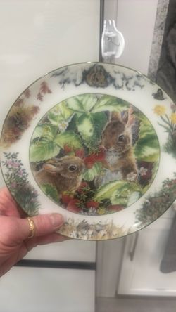 The Crestly Collection plates