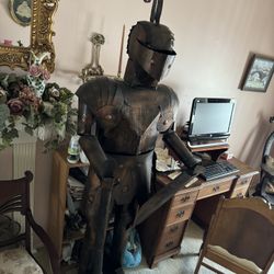 Knight In Armor House Decor 