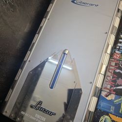 Lanzar 4000 Watt Amplifier Blue LED / Wires 