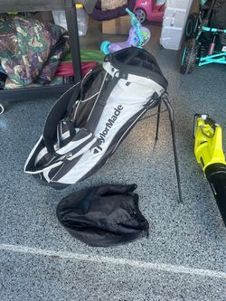 TaylorMade Golf Stand Bag Black and White