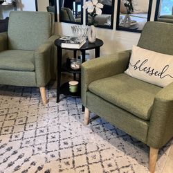 Set of 2 Mid-Century Modern Accent Chairs – Great Condition!