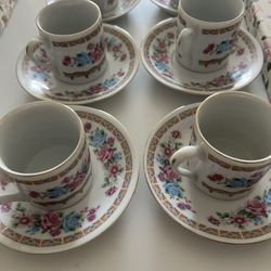 Vintage Small Cups Floral