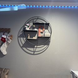 Circle Metal Shelve